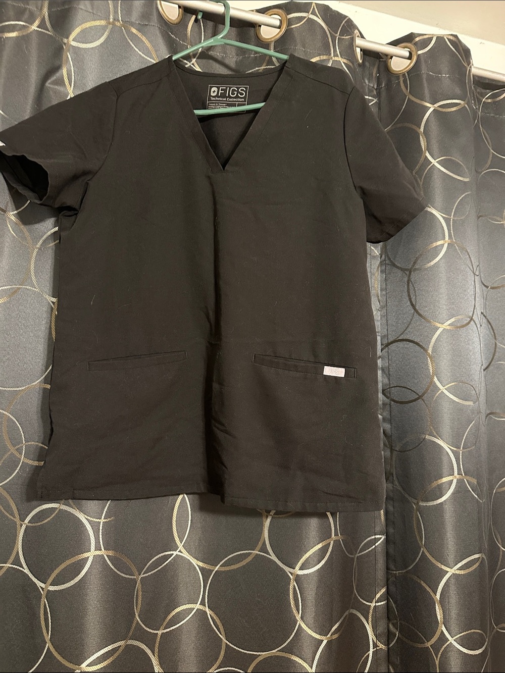 Figs Black Women’s V-Neck Medical Top